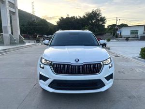 <span class=keywords><strong>Skoda</strong></span> Kodiaq 2022 2.0 TSI SUV Automático, Modelo de Lujo de 7 Plazas, Características Premium y un Solo Dueño, Listo para Exportar - Product Image 2