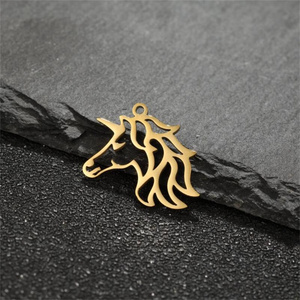 5 pz/lotto animali <span class=keywords><strong>unicorno</strong></span> in acciaio inossidabile romantici ciondoli a cavallo adorabili ciondoli per la creazione di gioielli fai da te fatti a mano - Product Image 1
