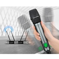 Système de sonorisation extérieur avec enceintes line array doubles de 10 pouces, caisson de basses de 18 pouces, microphone et table de mixage DJ