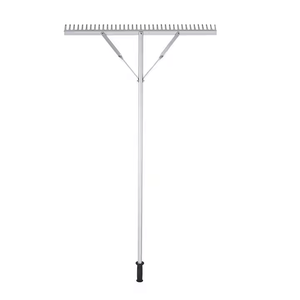 Râteau de jardinage agricole robuste avec manche léger en aluminium pour l'entretien des plantes et la tonte de la pelouse - Product Image 2