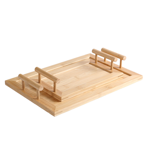 Plateau de service rectangulaire grand format en bambou bio de qualité alimentaire avec poignées, idéal pour le petit-<span class=keywords><strong>d</strong></span>éjeuner, le café, le thé, ou comme <span class=keywords><strong>d</strong></span>écoration de cuisine ou <span class=keywords><strong>d</strong></span>'appoint. - Product Image 1
