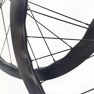 700C Road Wave Wheelset Carbon Fiber Disc Center <b>Lock</b> 24 Spokes Ultra-lightweight 28mm Wide China <b>Wheels</b> Carbon Fiber Constructi - Product Image 5