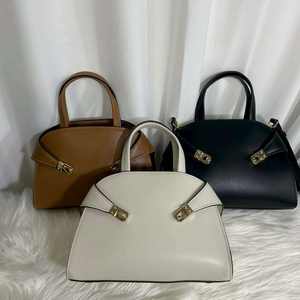 Bolso de hombro de cuero genuino para mujer, de lujo, con diseño inclinado, bolso tote para mujer con logo personalizado - Product Image 6