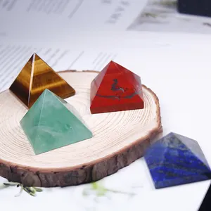 Pirâmide de quartzo metálica, pedra preciosa polida 30mm, cristal verde aventurina, orgânica, cura