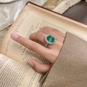 Bijoux de mode écologiques en laiton plaqué or, anneau <span class=keywords><strong>halo</strong></span> en émail vert Paraïba et zircon vert 12*16mm pour un style vintage intemporel - Product Image 5