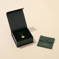 Großhandel Grüne Magnet-Schmuckboxen Magnetverschluss Schmuck-Geschenkbox Luxus Halsketten-Charm-Kollektion mit Beutel