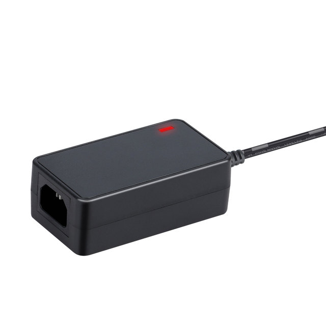 KSPOWER 12.6V 2A 25.2W Electric Scooter Charger Constant Voltage Current OTP OEM/ODM Lithium Battery Fireproof Wall Mount