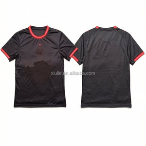 เสื้อฟุตบอลเอซีมิลานฤดูกาลใหม่ 2026/27 สำหรับผู้ชาย ระบายอากาศได้ดี แห้งเร็ว รับสกรีนชื่อและหมายเลข ขายส่ง - Product Image 1