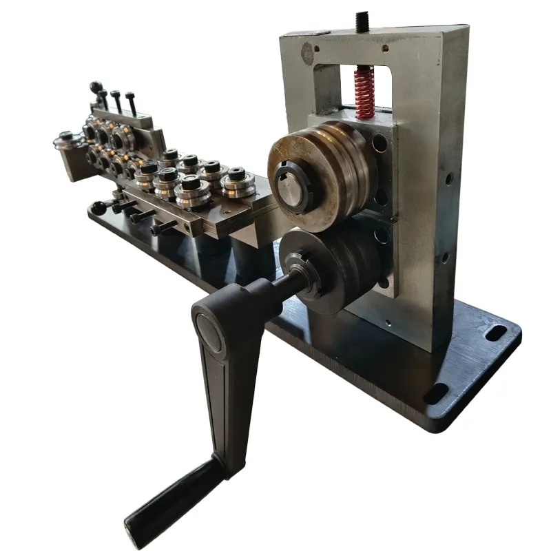 Machine de redressage de fil d'acier de fil de cuivre de haute précision 0.5-1mm 1-2.5mm 3-4mm avec la manivelle