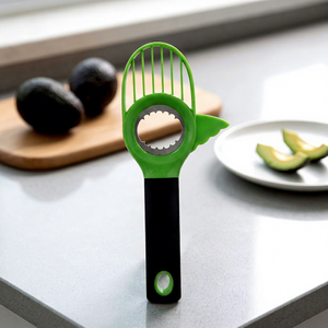 Éplucheur d'avocat 3-en-1 avec lame en acier inoxydable, outil multifonctionnel pour la préparation de salades et la cuisine à domicile - Product Image 4