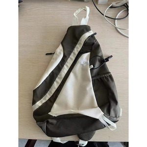 Échantillon Gratuit Sac Bandoulière Transparent Coloré avec Fermeture Éclair et Sangle Réglable pour Femme et Homme - Product Image 3
