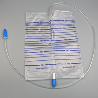 Penjualan Panas Medcare Kelas II 2000ml Kantong Pengumpul Urin Plastik Sekali Pakai untuk Penggunaan Medis PVC PE Polimer PES EOS Tipe Disinfektan