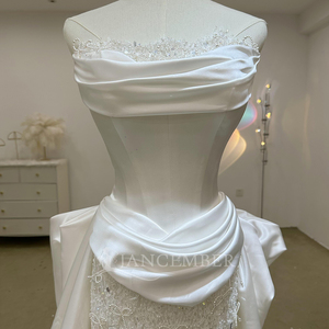 Superbe Robe de Mariée Sirène Moderne Grande Taille en Dentelle Douce avec Perles et Appliques de Cristal, Traîne Courte Lsjj104 - Product Image 3