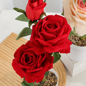 Три искусственных розы в горшках из вельвета, маленькие розы-бонсай, искусственные цветы для декора дома - Product Image 3