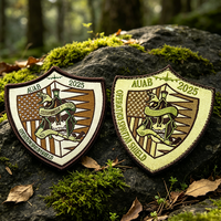 Patch brodé thermocollant personnalisé avec bordure texturée 3D pour vêtements d'extérieur