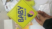 Panneau de signalisation pour voiture avec ventouse « Bébé à bord » en plastique