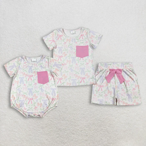 พร้อมส่ง เสื้อผ้าเด็กขายส่ง ชุดเด็กผู้หญิง กางเกงขาสั้นสีสันสดใส มีกระเป๋าผูกโบว์ ชุดเสื้อผ้าเด็ก - Product Image 1