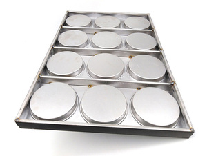 Non-stick 5 inci baja aluminium 12 lubang wajan Hamburger roti industri kue <span class=keywords><strong>Burger</strong></span> baki cangkir kue wajan 40*60 cm - Product Image 3