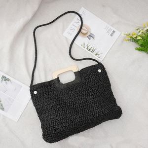 Sac fourre-tout rectangulaire en paille tressée avec poignée en bois, style vintage, panier de rangement étanche pour l'organisation de la maison et la plage - Product Image 2