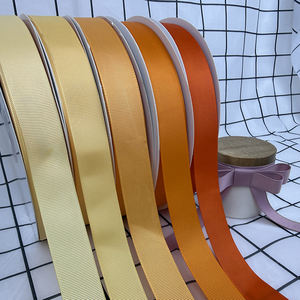 Nastro Grosgrain Dorato di Lusso, Ecologico e Durevole in Poliestere per Regali di Nozze, Decorazioni Natalizie e Feste, Fatto a Mano - Product Image 3