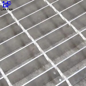 Galvanisiertes Stahlgitter Edelstahlgitter für Boden Metall Baumaterialien