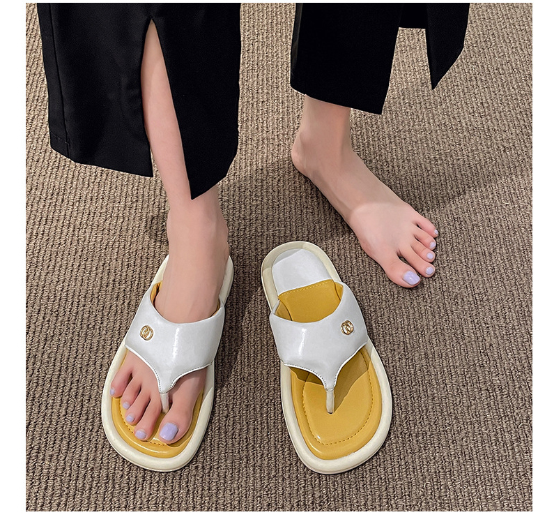 Girls Non-slip Sandals Fashion Beach Leather with Flat Slippers Women Filp-flops Slippers