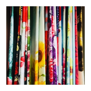 Tessuto in microfibra spazzolato marrone <span class=keywords><strong>grande</strong></span> motivo floreale 3d tessuto lenzuolo disperso rotolo stampato in cina - Product Image 3