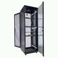 Armoire réseau 42U conçue en usine, rack de serveur télécom 19 pouces sur pied pour centre de données