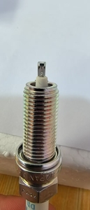 หัวเทียนอิริเดียม DILKAR6A-11 9029 4711 4712สำหรับ Nissan Tiida Sedan Sentra VII (B17) 22401-JA01B เครื่องยนต์ D50/R50/R50X - Product Image 5