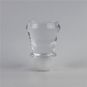 Accesorio para Botellas de Vino <span class=keywords><strong>Barr</strong></span> - Tapón de Vino de Vidrio Blanco Antiderrames con Logotipo Grabado Personalizado en Forma Redonda Inclinada, Capacidad de 750 ml - Product Image 1