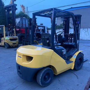 Excavadora Usada Komatsu FD30, Diésel, 4600 kg de Peso, 0-2000 Horas, Componentes Principales: Motor, Rodamientos, Recipiente a Presión - Product Image 1