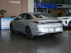 Nouvelle <span class=keywords><strong>voiture</strong></span> hybride électrique rechargeable CIP Azerbaïdjan Changan Qiyuan A05 berline à conduite à gauche - Product Image 6