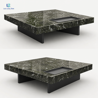 Table basse en marbre vert Alpi naturel Luca |   Table basse carrée en marbre vert foncé et blanc veiné, sur piétement, sur mesure