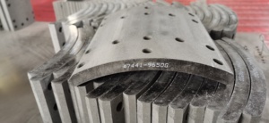 Miếng Lót Giày Phanh Chất Liệu Ma Sát 47441-9650G /CD02/CD03 Xe Tải Hino 500 Lót Phanh Trước Cho Xe Tải Nhật Bản - Product Image 3