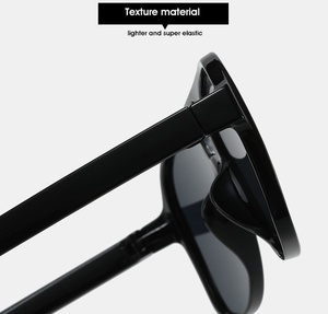 <span class=keywords><strong>Occhiali</strong></span> da Sole Retrò Boxy alla Moda con Doppio Ponte, Protezione UV, <span class=keywords><strong>Lenti</strong></span> <span class=keywords><strong>Colorate</strong></span>, Logo Personalizzabile – Ideali per Ciclismo, Guida e Attività all'Aperto - Product Image 5
