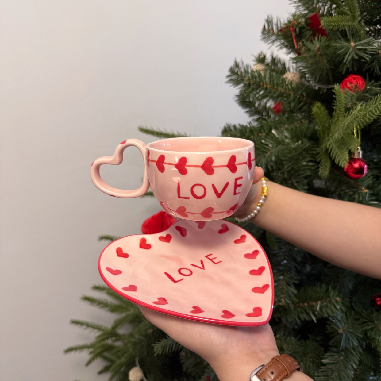 LOVE taza roja 280ml plato corazón