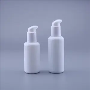 Toptan beyaz boş cam losyon şişe ile pompa, kozmetik sıcak ambalaj 30ml 50ml düz omuz losyonu şişesi