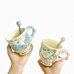 Mug en céramique mignon avec couvercle et cuillère, motif chat et fleurs de dessin animé, 401-500ml, tasse cadeau pour la maison, pour café et boissons - Product Image 1