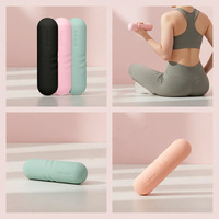 Haltères en fonte recouverts de silicone en gros, disponibles en 1 kg, 1,5 kg, 2 kg, 2,5 kg, avec logo personnalisé, pour les marques de Pilates, Yoga et Fitness