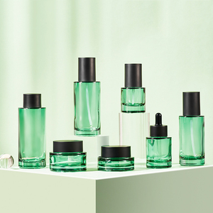 Vòng xi lanh thủy tinh mỹ phẩm bao bì container 30ml <span class=keywords><strong>50ml</strong></span> 100ml Huyết thanh chai lotion tùy chỉnh Gradient màu xanh lá cây bơm chai - Product Image 5