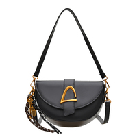 Nouveau Sac Bandoulière Semi-Circulaire de Designer 2026 de Haute Qualité avec Décoration Corde Suspendue, Sac à Main Femme à Bas Prix