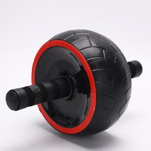 Kit de Rodillo Abdominal para Ejercicios Abdominales y Entrenamiento del Core con Rodillera de EVA Negra para Protección - Product Image 1