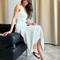 Chic robe tricotée 2025 été longues robes col en V sans manches Viscose pull robe en tricot