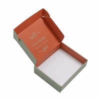 Boîtes d'emballage en papier ondulé écologiques et compostables personnalisées avec logo sur mesure pour l'expédition de vêtements