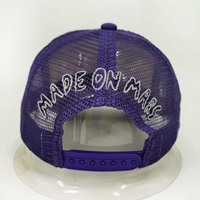 Impression 3D bouffante, Logo personnalisé, fil argenté, couture, broderie, patchs en mousse sur le côté, casquette de camionneur en maille