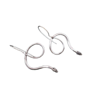 Pendientes de gota con forma de serpiente chapados en plata y oro Joyas de metal de latón para bodas y regalos - Product Image 1