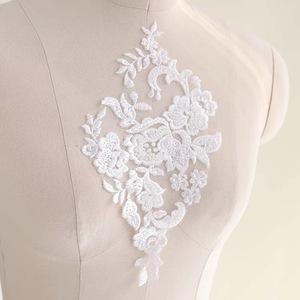 Màu Đen Và Trắng Chất Lượng Cao Sequins Đính Cườm Thêu Ren Hoa Trang Trí Mảnh Váy Cưới Cắt Mảnh Trang Trí - Product Image 5