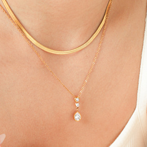 Collar de cadena plana de doble capa de acero inoxidable chapado en oro de 18 quilates con colgante de circonita, joyería de moda para mujer. - Product Image 1