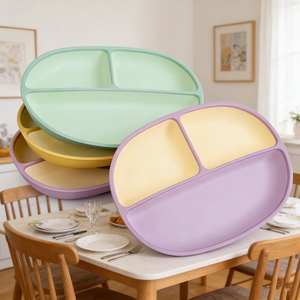 Assiette divisée en <span class=keywords><strong>silicone</strong></span> de haute qualité sans BPA, forme personnalisée, avec ventouse pour tout-petit, ensemble de vaisselle pour l'alimentation - Product Image 1