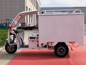 รถครึ่งตู้ครึ่งเปิดเคลื่อนที่ได้ สามล้อ ตุ๊กตุ๊กย้อนกลับได้ รถสามล้อเครื่องยนต์ บรรทุกผู้โดยสารและสินค้า ความเร็ว 50-70 กม./ชม. สำหรับใช้งานต่างประเทศ - Product Image 4